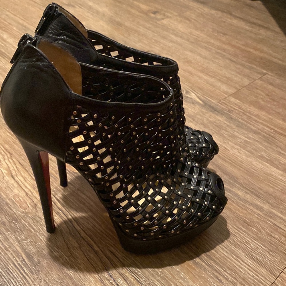 Christian Louboutin bootie, 37.5, cutout, rare